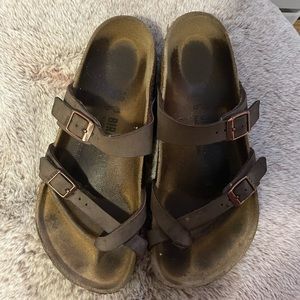 Birkenstock size 7 women